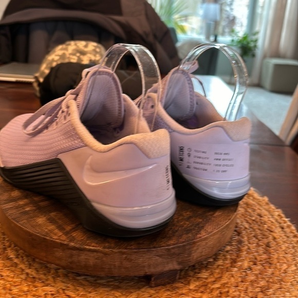 NIKE METCON 5 Lavender/Black size 9 Training shoes in great pre-owned condition - Picture 2 of 13